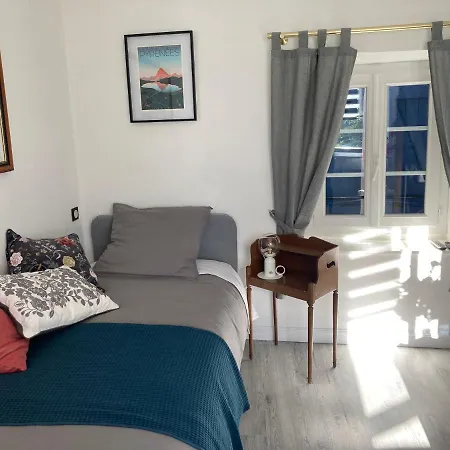 Aux 4 Logis Appart-hotel - Le Flore - Petit Dejeuner Inclus 1ere Nuit *